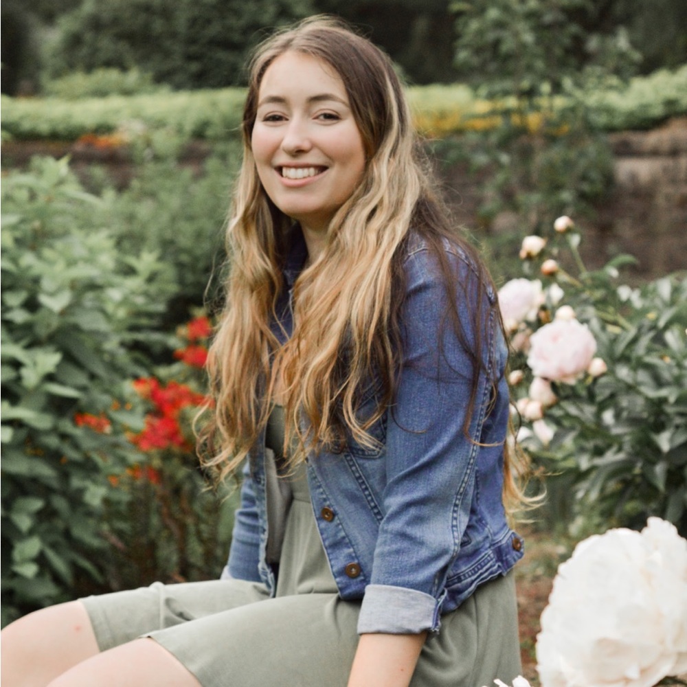 Meet your Posher, Emily